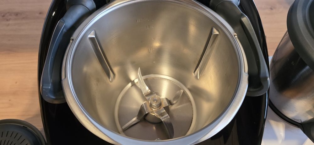 Sprzedam Thermomix TM6 + Friend