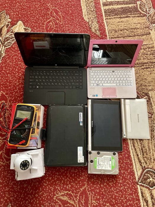 Ноути,планшети на запчастини