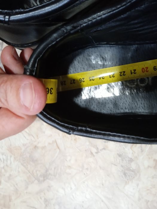 Чоловічі шкіряні черевики