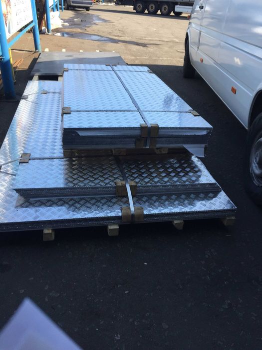 Алюмінієвий лист 1х2м 1,25х2,5м 1,5х3м  прокат круги плити свой  склад