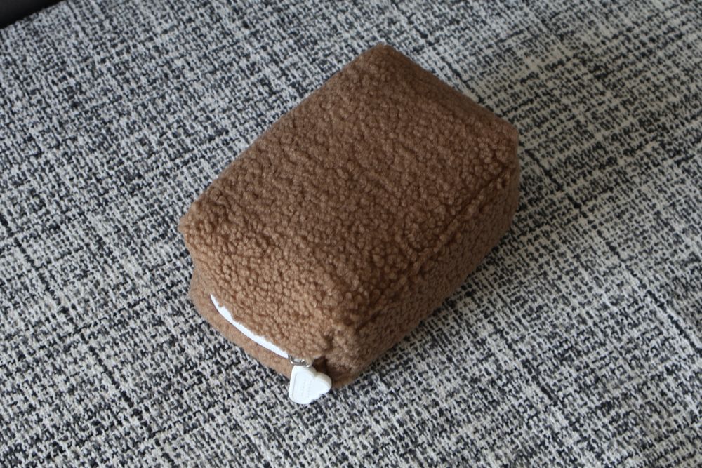 Bolsa Cosméticos Summer Fridays Cloud Pouch – PORTES INCLUÍDOS