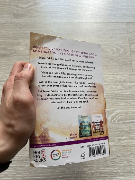 Книга англійською How to be bad E Lockhart