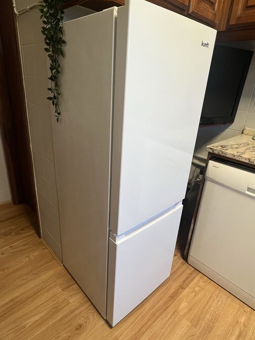 Frigorifico Combinado KUNFT KC9134 WH- 143cm 175L Branco- com garantia