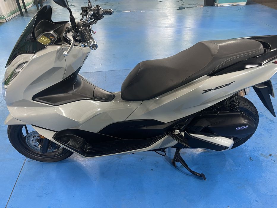 Mota PCX 125  24/08/2023