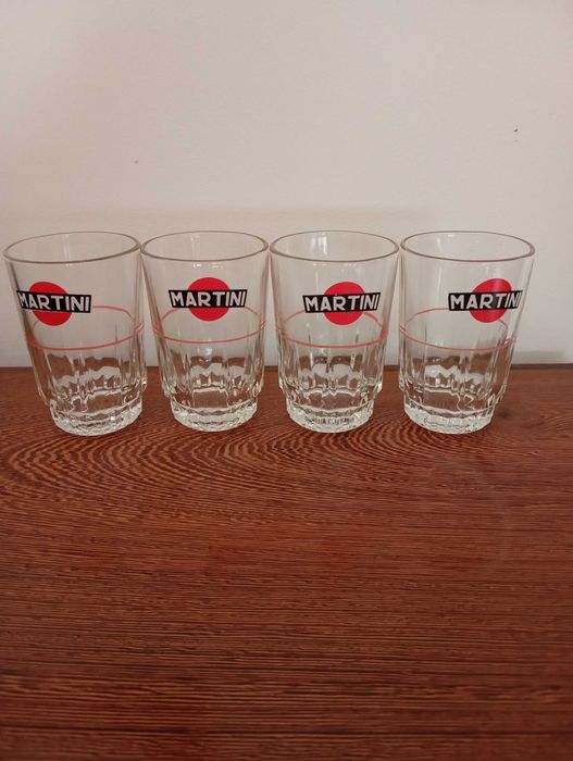 4 copos antigo de MARTINI