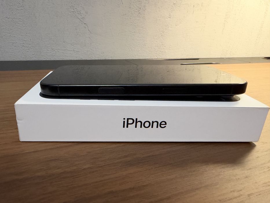 iPhone 16 pro 128GB czarny