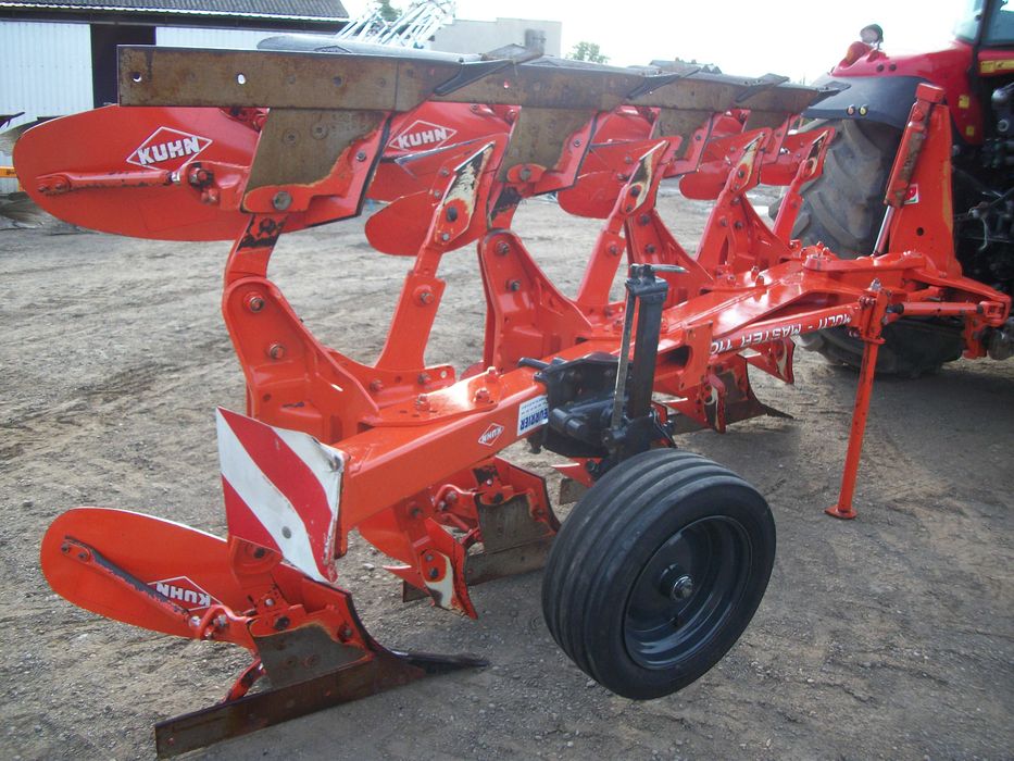 Pług obrotowy 4-skibowy Kuhn Multi-Master 110