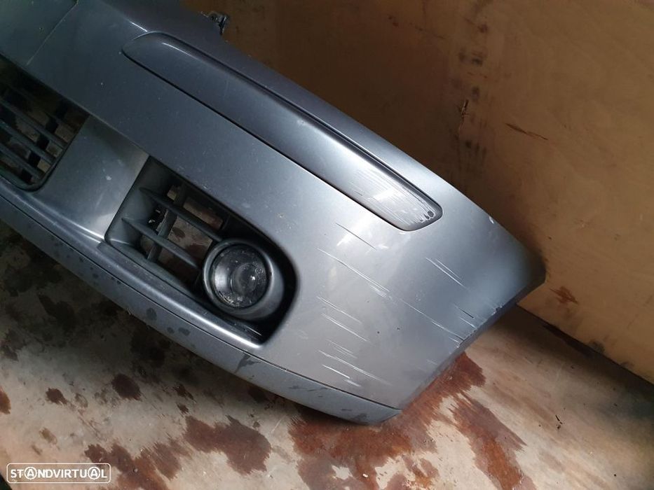 Para-choques frente vw golf V 5 ano 2008