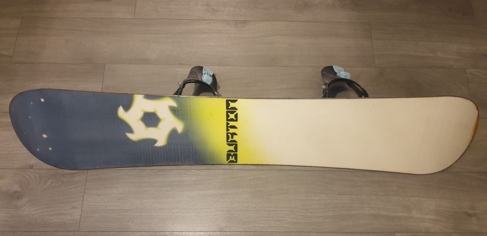 Snowboard deska snowboardowa 145 cm wiązania BURTON