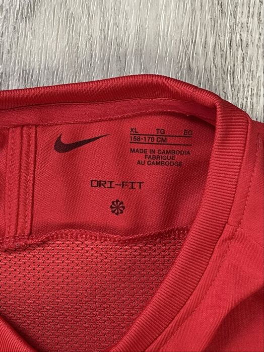 Nike dri-fit футболка 158-170 см XL размер подростковая красная