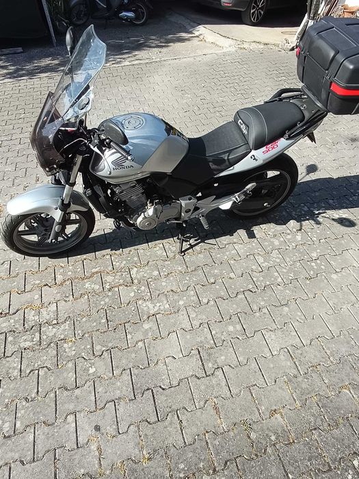 Honda CBF 500