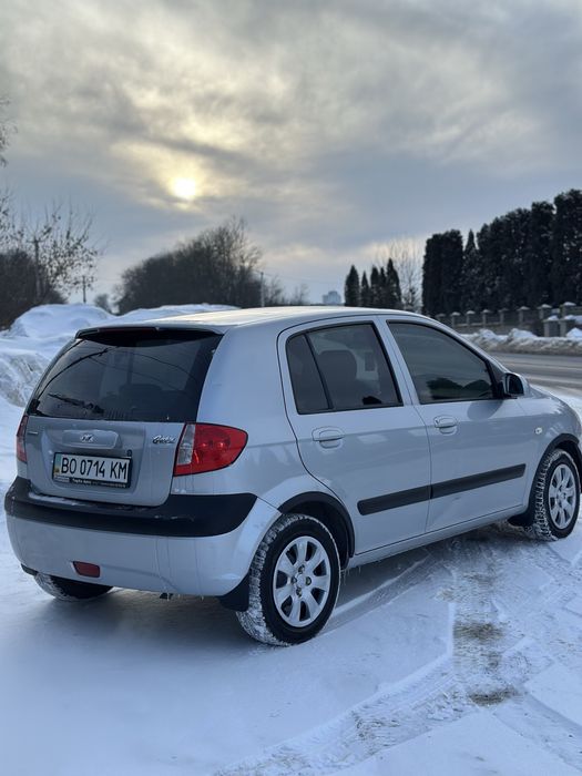 Хюндай гец 2008 року 1.4 бензин Автомат