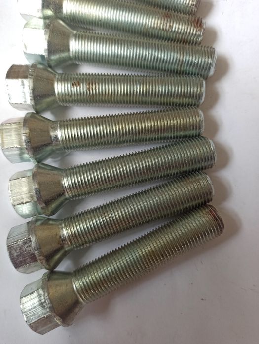 TSM Śruby Śruba Koła M14x1,25x60mm stożek pod Dystans Krakowska 46