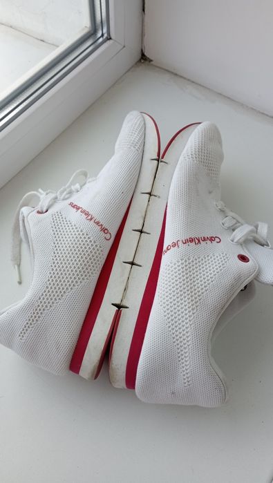 Продам кросівки чоловічі