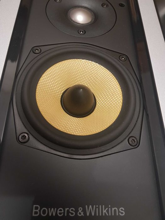 Английский Звук Bowers & Wilkins, Pioneer