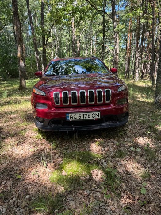 Jeep cherokke kl 2016  рік