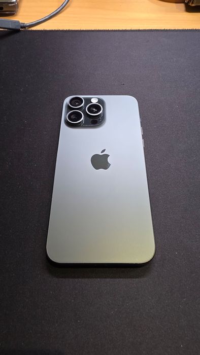 iPhone 15 Pro Max