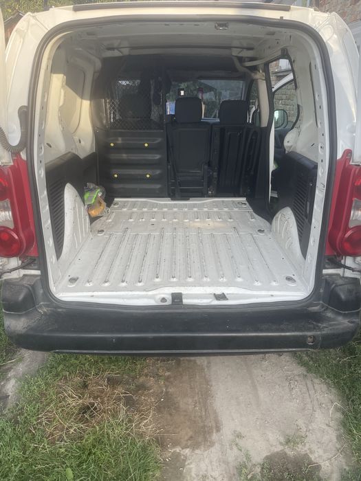 PEUGEOT partner 2012