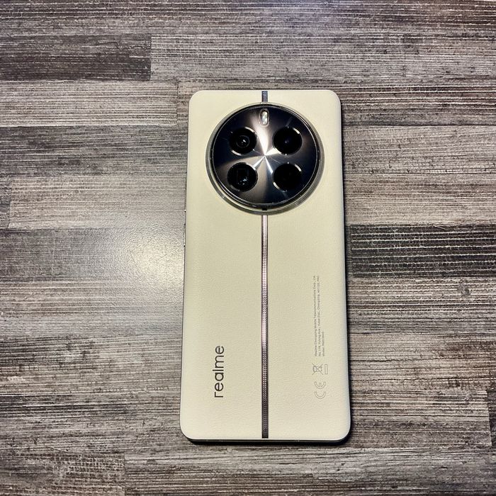 Realme 12 PRO+ / 12 GB RAM / 512 GB pam. Wew / JAK NOWY