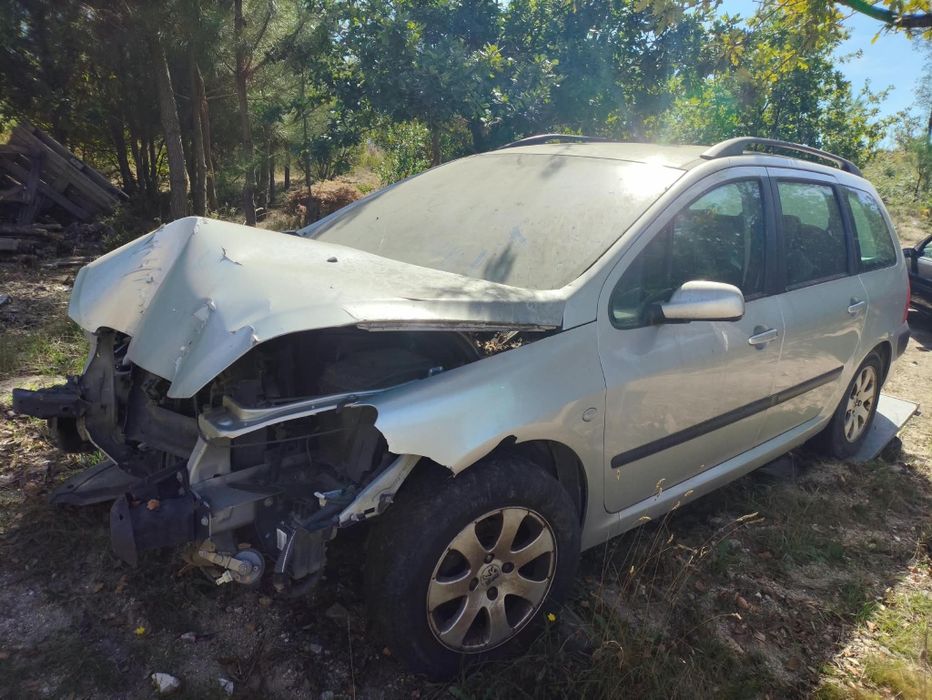 Peugeot 307 batida — photo 3