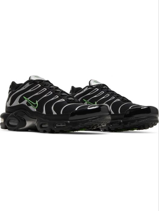 Nike Air Max Plus Tn Black Silver Green Strike