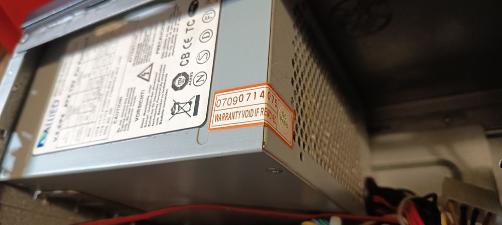 Torre pc computador antigo