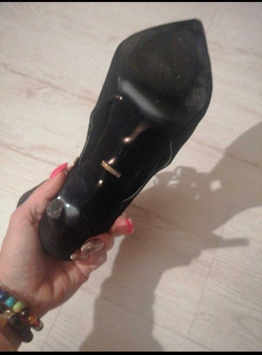 Czarne sznurowane szpilki nowe