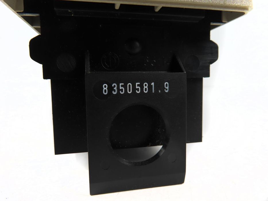 Caixa Porta-Cassetes Bmw 5 Ref: 65148350581 1986 - 1997