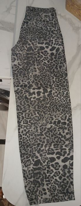 Джинсові штани леопард