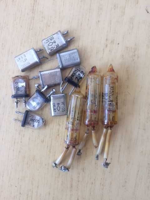 Кварцевые резонаторы  и фильтр ФЕМ-035-500-1,5 !