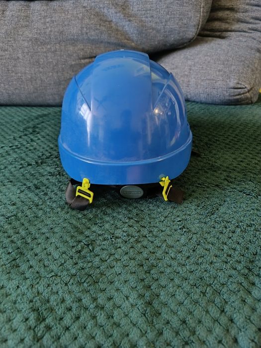 Kask budowlany 53-64 Nowy