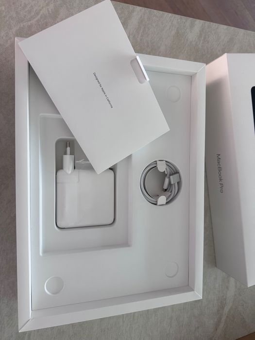 Macbook Pro M4 MAX 36GB 1TB - NOVO