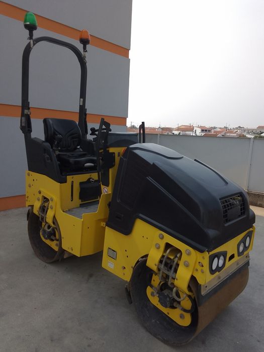 Cilindro BOMAG (Apenas 377 h)