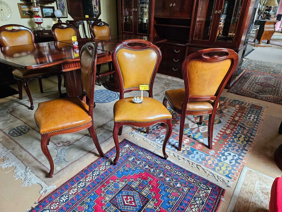 Wooden Living Room Chairs Upholstered in Leather - Good Condition