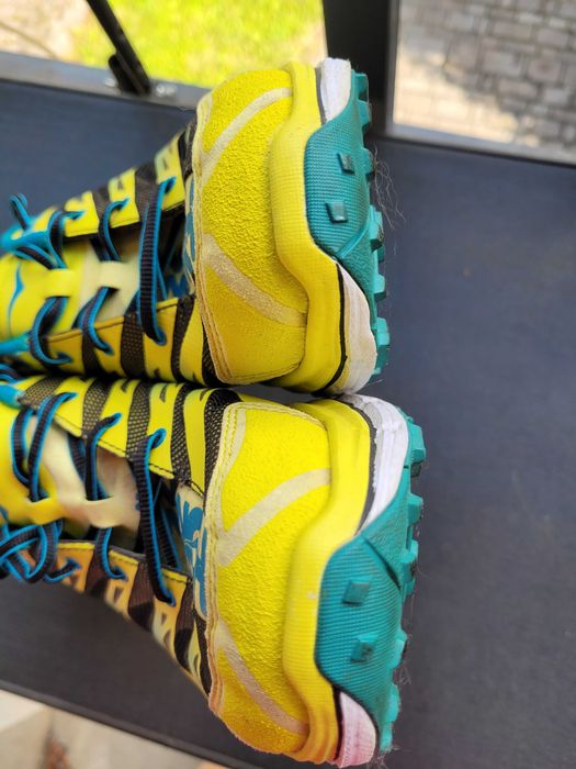 Hoka One One Speedgoat buty trailowe Vibram r. 42 męskie