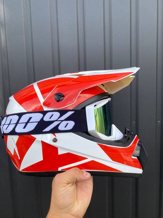 Кросовий шлем ендуро