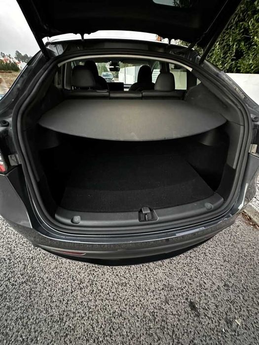 Tesla Mod Y 2023 — photo 4