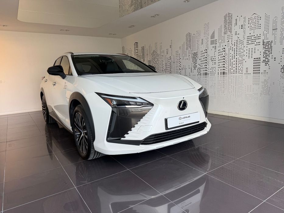 Lexus RZ 300e Premium