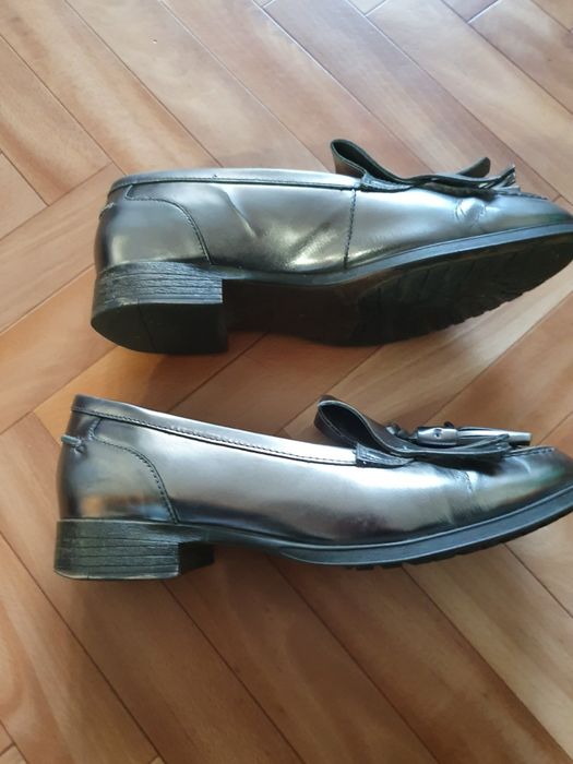 Лофери жіночі шкіряні