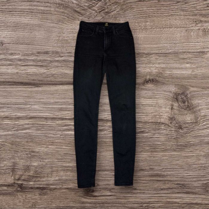 Spodnie Lee Scarlet Highh W27 L33 czarne