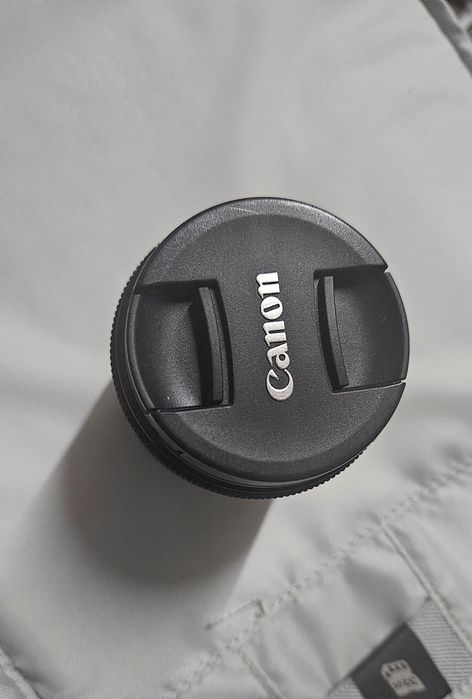 Lente Canon 18-55mm 4-5.6 IS STM.