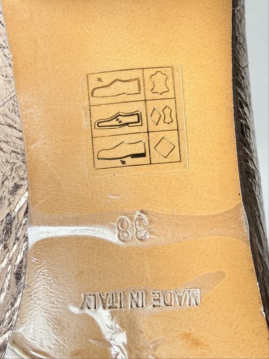 Czółenka skórzane Ovyé r.38 styl elegancki losfers