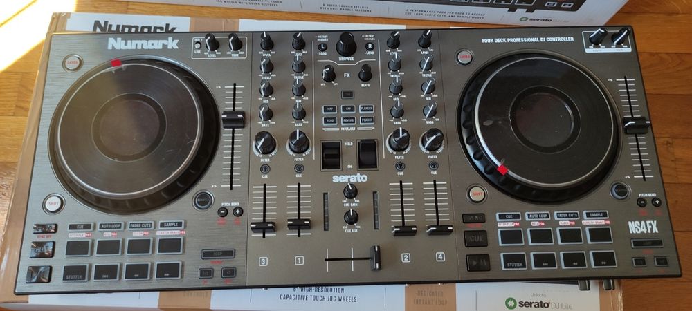 Numark NS4FX nova