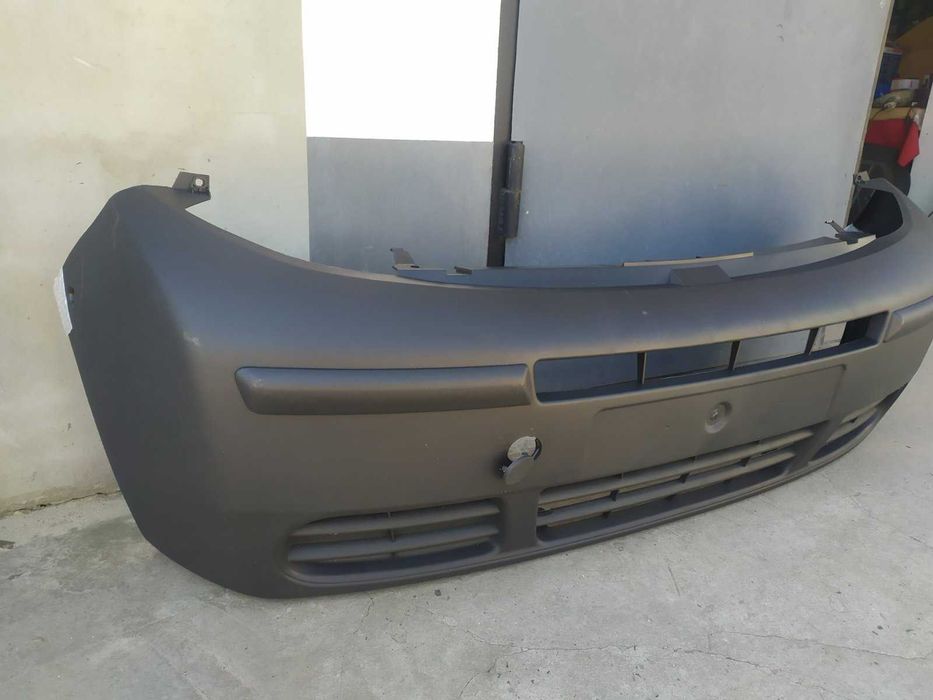 Бампер  Renault Trafic Трафік Opel Vivaro Віваро  2001-2015