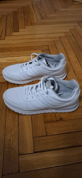 Buty męskie białe