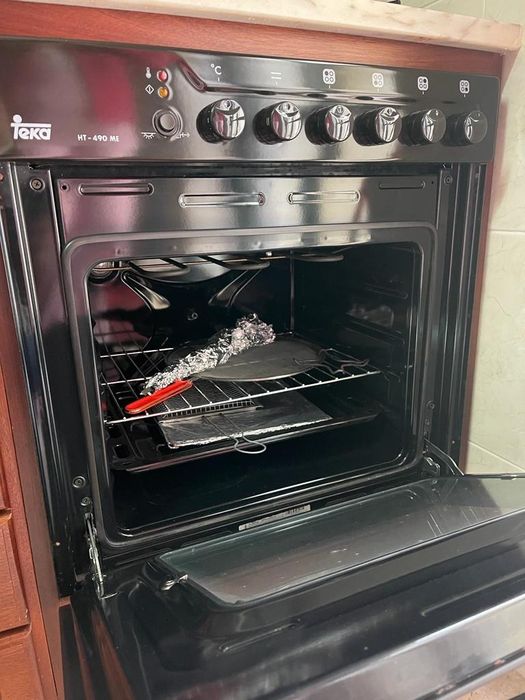 Placa a gás e Forno de encastrar Teka