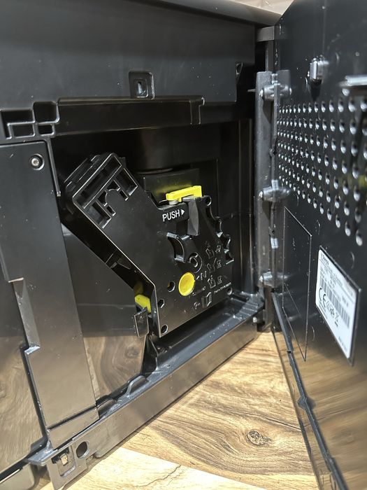 Продам кавоварку Saeco Xelsis