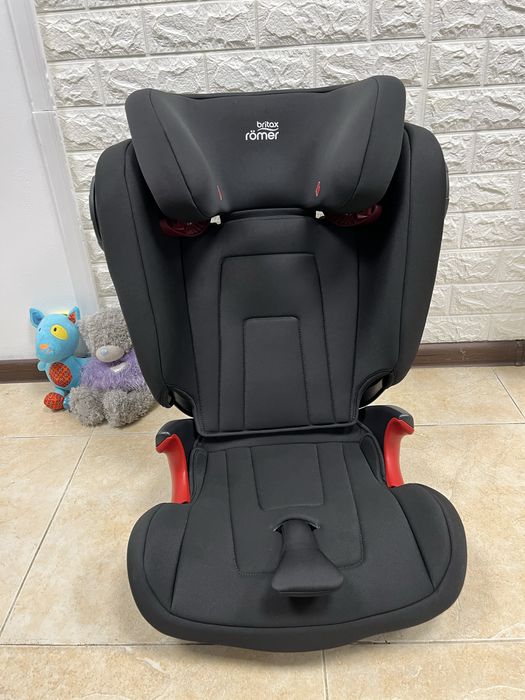 Автокрісло BRITAX ROMER KIDFIX 2 XP SICT Група 2/3 (15-36кг) бустер