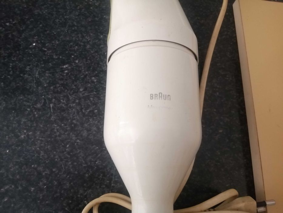 Máquina fiambreira e a varinha