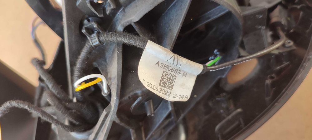 MERCEDES C KLASA W206 A206 lusterko lewe obudowa stelaż korpus 16 PIN